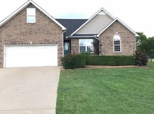 206 Dawn Dr, Chapel Hill, TN 37034