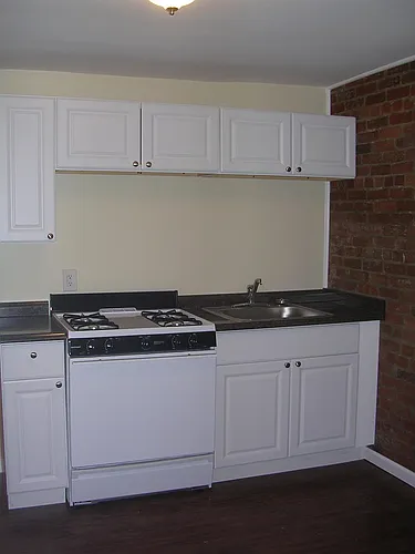 366 Madison Ave #BASEMENT Photo 1 366 Madison Ave #BASEMENT Photo 1