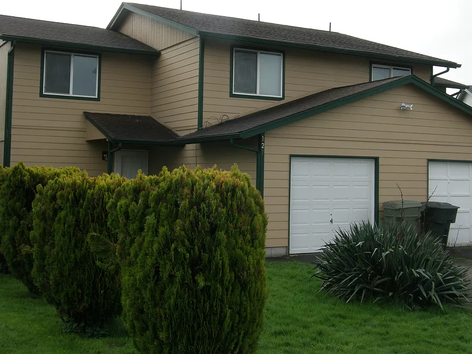 129 Cowan Ct #129