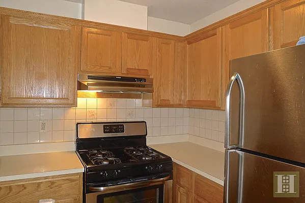 Rented by Halstead Real Estate | media 20