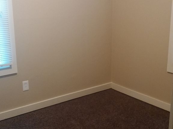 2nd image of 4813 Woodend Ave