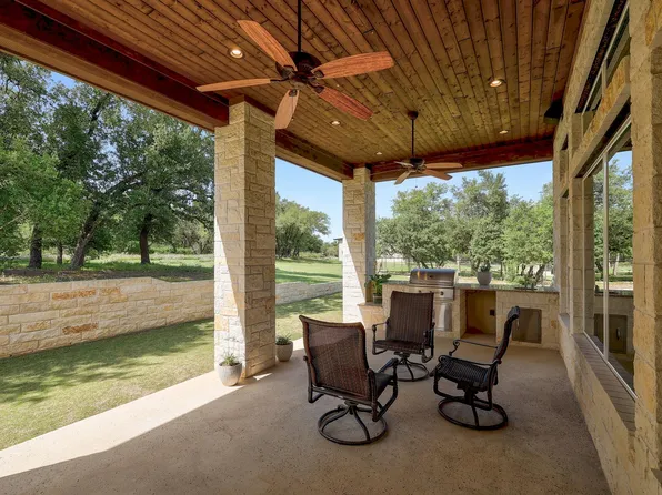 105 Arrowhead Rd, Georgetown, TX 78633