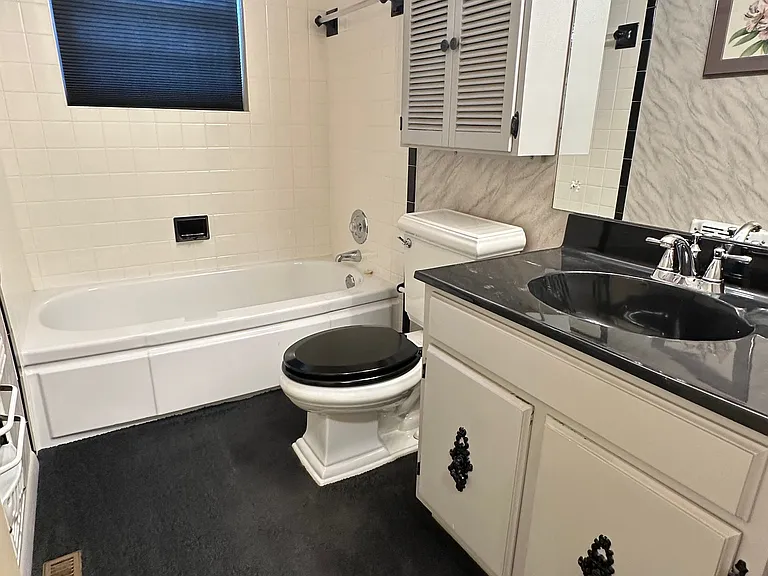 2025 W Wedington Dr — Photo 18
