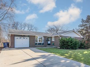1035 W Schaumburg Rd, Schaumburg, IL 60194
