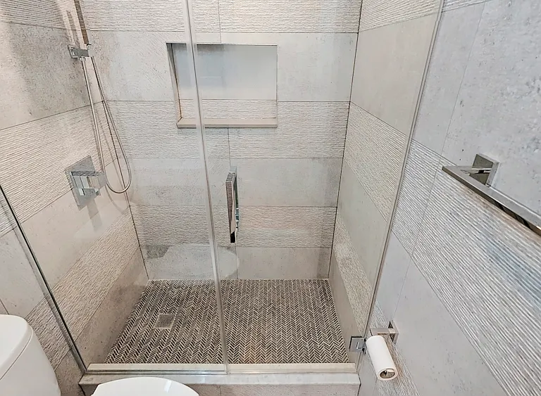 11 Stanton St #4D — Photo 17