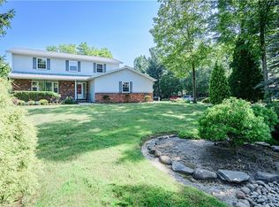 32450 Cannon Rd, Solon, OH 44139