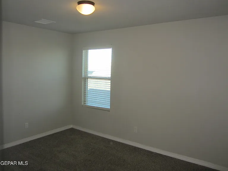 12253 Desert Cliff Ct — Photo 29