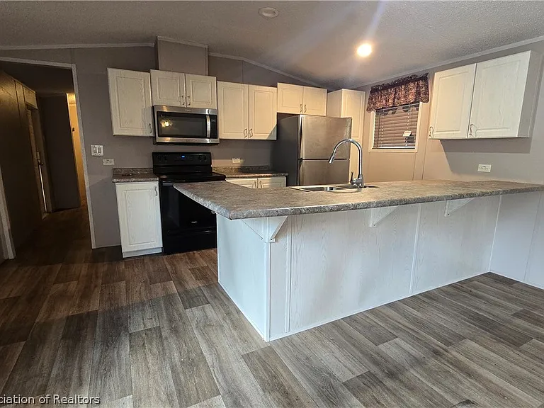 44 Crawford Dr #32 — Photo 11