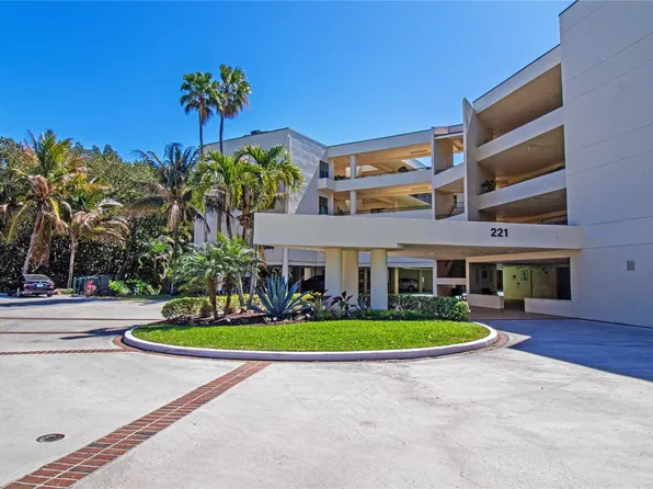 221 NE Plantation Road #213, Stuart, FL 34996