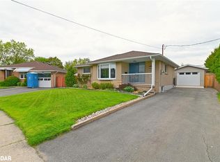 44 Moultrey Cres, Halton Hills, ON L7G4N5