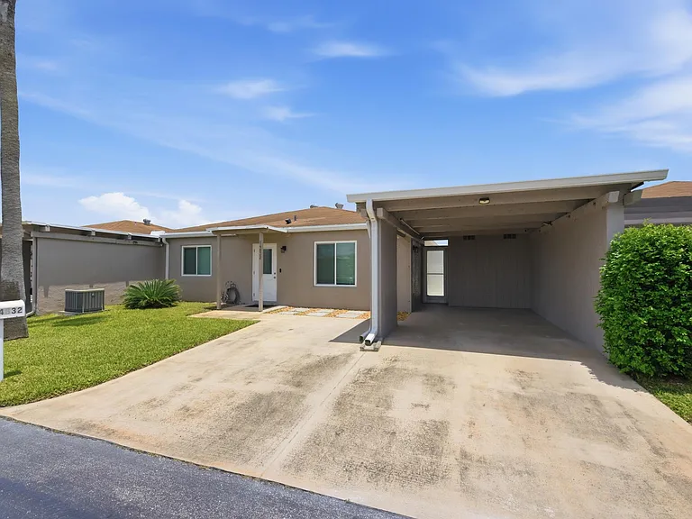 14832 Wildflower Ln — Photo 3