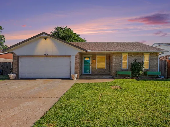 645 Camelot, Moore, OK 73160