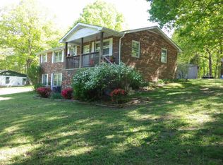 127 Gentry Cir, Dover, TN 37058