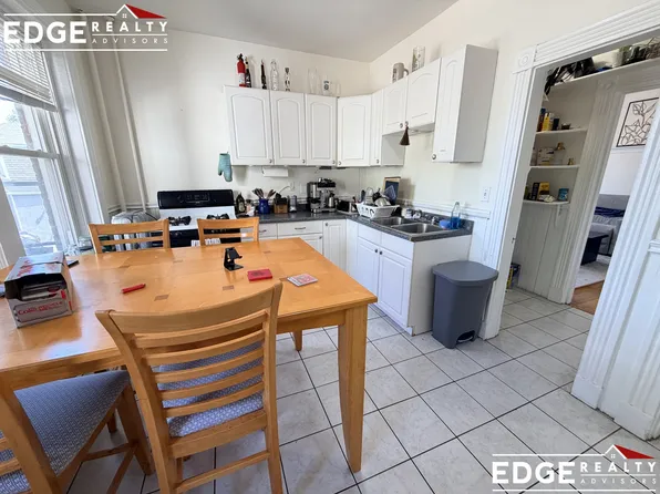 79 Glenville Ave, Allston, MA
