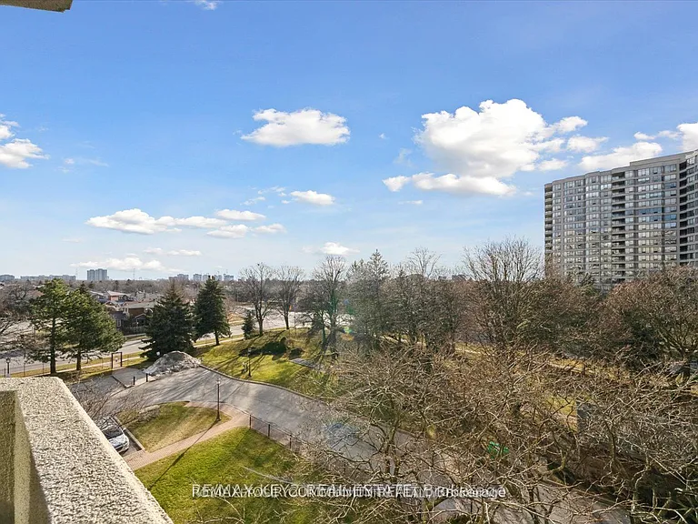 225 Bamburgh Cir #511 — Photo 21