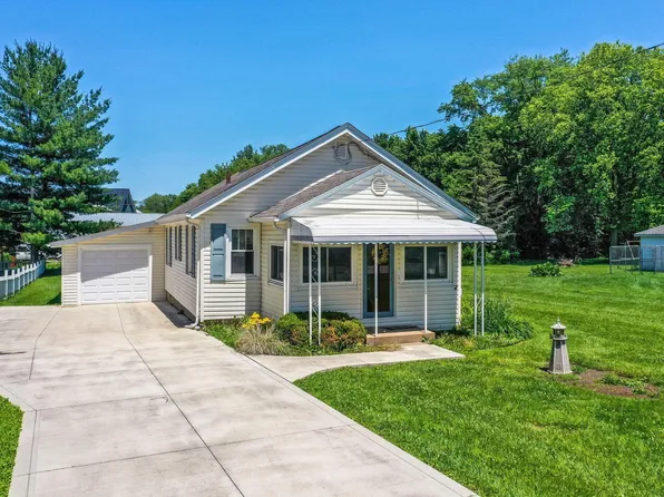 3290 Lakeside Rd NE, Millersport, OH 43046