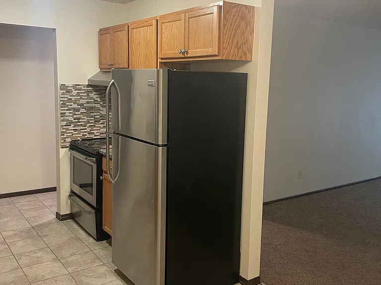 Pinecrest Apartments — Photo 12
