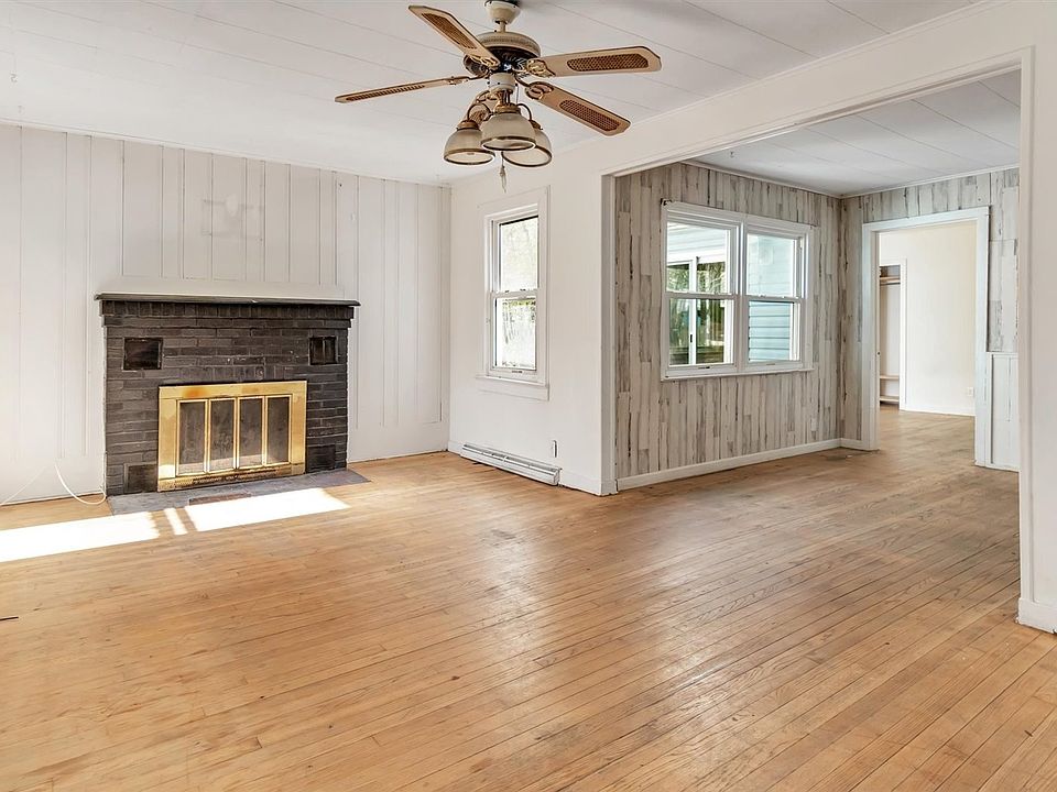 69 Cypress Ave, Flanders, NY 11901 MLS 3473324 Zillow