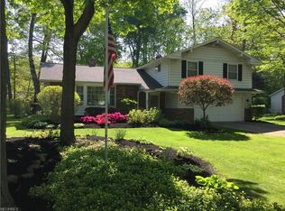 1051 W Mill Dr, Highland Heights, OH