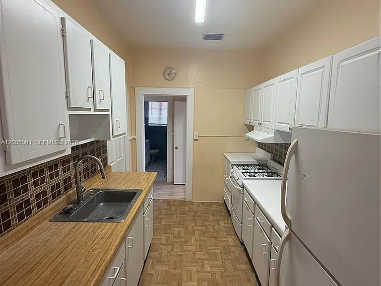 3747 Sheridan Ave — Photo 9