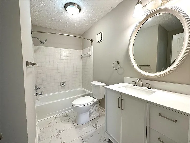 4100 Riverlook Pkwy SE #16 — Photo 16