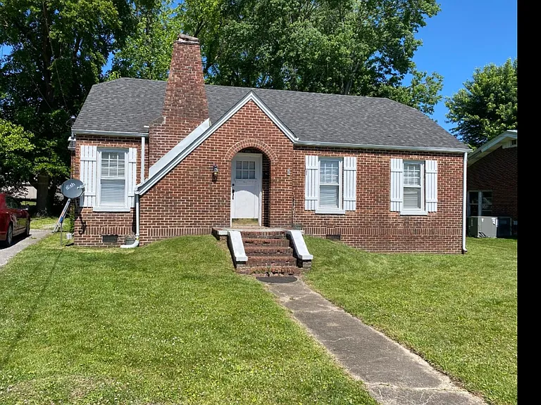 407 Beatty Ave — Photo 1