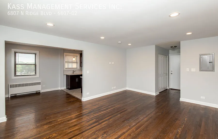6801-09 N Ridge Blvd — Photo 4