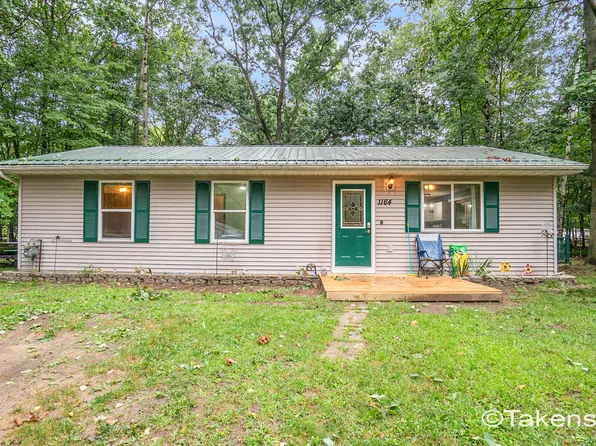 1164 Queensway Dr, Weidman, MI 48893