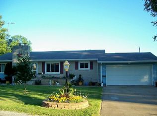 109 Pleasant Dr, Sidney, IL