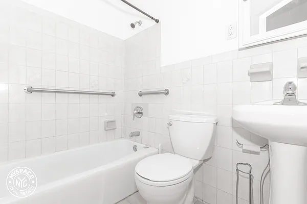 Rented by MySpaceNYC | media 13