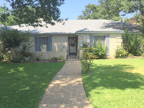 2nd image of 1509 Green Oaks Dr