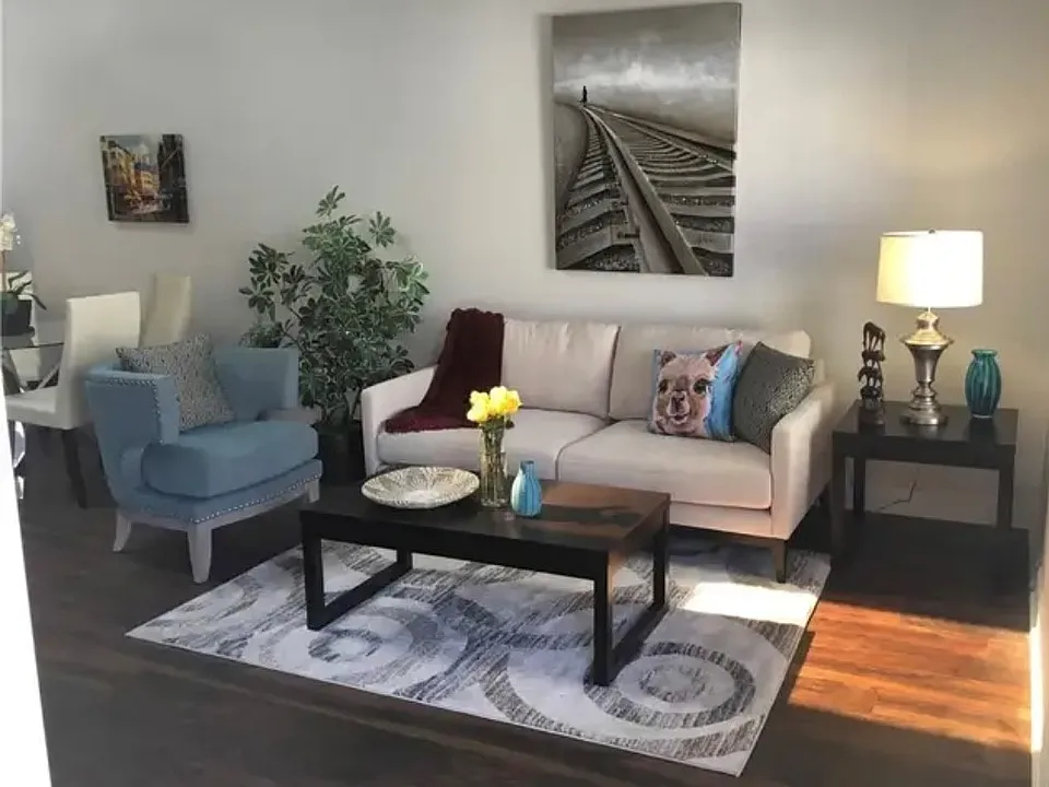25 Aruba St