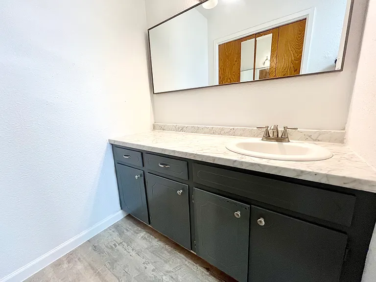 6415 Circo Dr — Photo 15