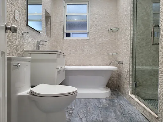 Rented by Gosen Properties | media 17