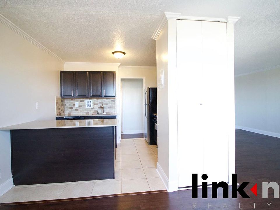 1st image of 40 E Sidney Ave APT 15G