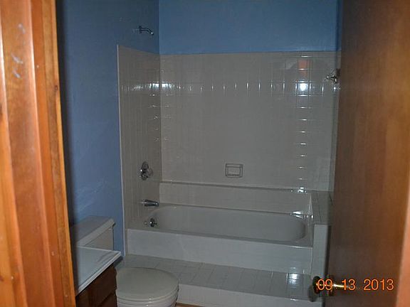 3rd image of 214 Misty Pointe Ln