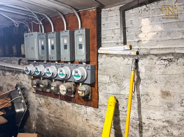 445 Decatur Street image 11 of 15