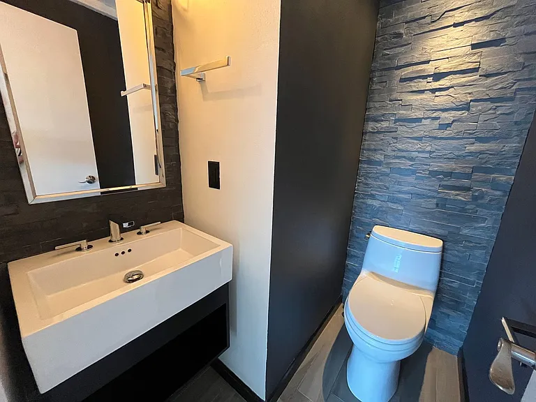 1121 Eureka St #1 — Photo 18
