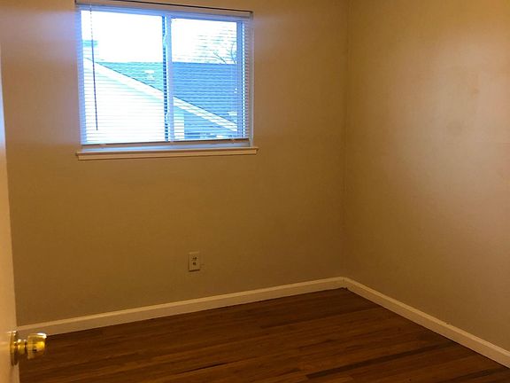 5th image of 6524 Saint James Dr