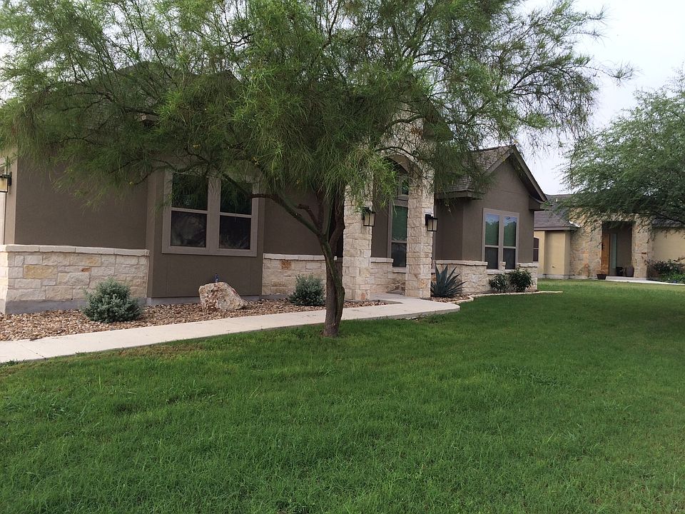 1st image of 142 River Park Dr