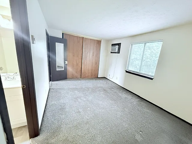 2360 E Market St #2F — Photo 5