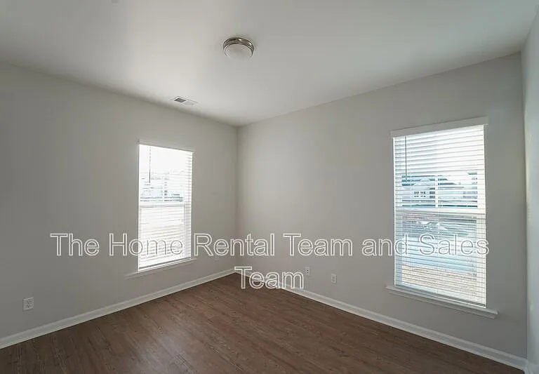 257 Brookline Dr — Photo 10