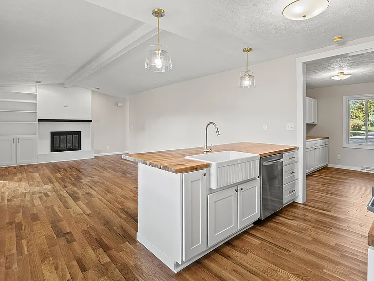 3839 Rome Dr — Photo 6