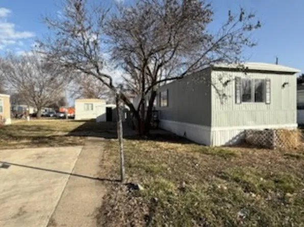 313 Holly Pl, Manhattan, KS 66502