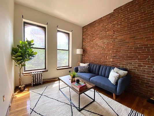 1st image of 117 W 92nd St APT 4A