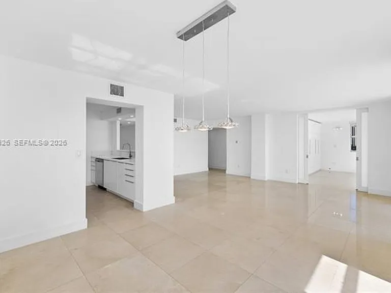 1420 Brickell Bay Dr #CU-1001A — Photo 13