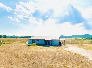 143 Tremper Trl, Center Pt, TX 78010