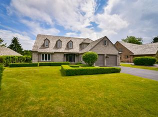 3731 W Fairway Heights Dr, Mequon, WI 53092