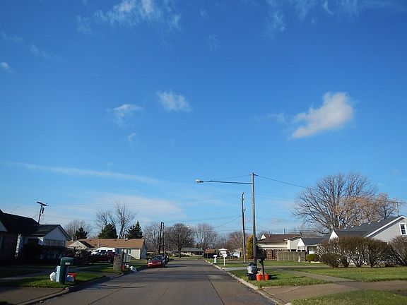 5th image of 13758 McKinley Ave