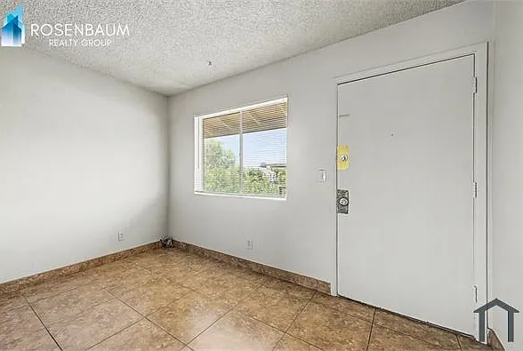 1746 E 6th Ave — Photo 4